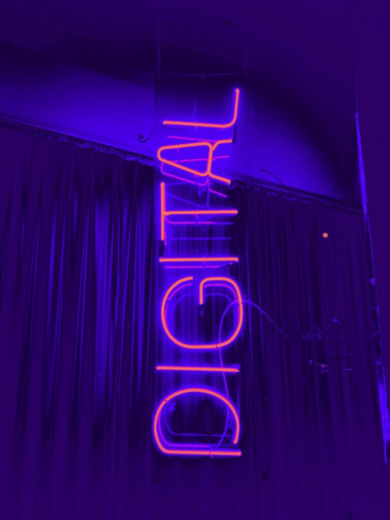 Yayaac Experience est une agence créative spécialisée dans l’influence, la gestion de talents, la stratégie digitale pour les marques