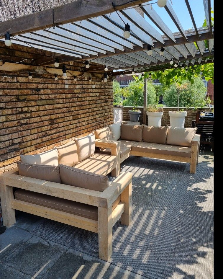 Construction, aménagement et rénovation d'intérieur et d'extérieur en bois dans la région Ile de France ; cuisine dressing, bibliothèque, terrasse en bois, ossature en bois, extension en bois